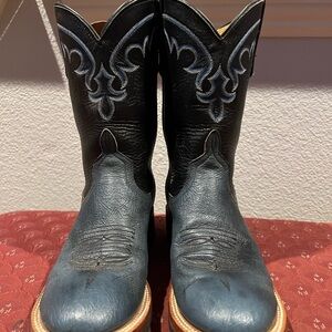 Stylish Black and Blue Heeled Boots